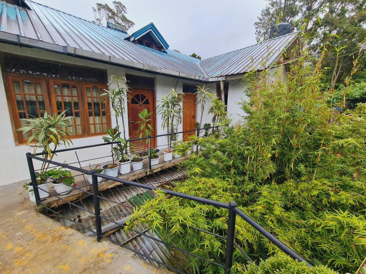 Sasru Holiday Home Nuwara Eliya Ngoại thất bức ảnh