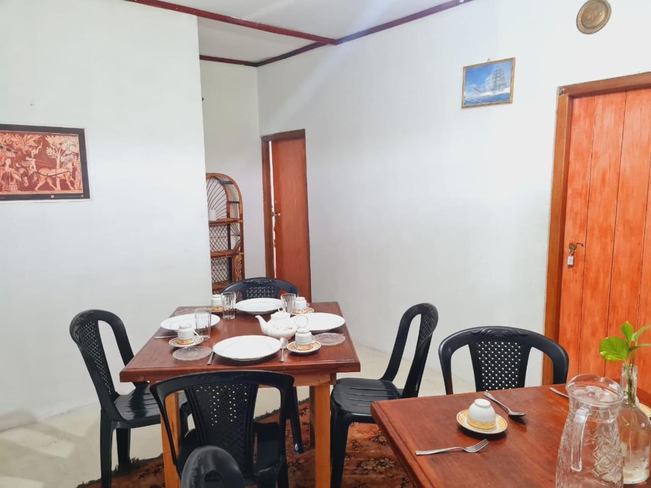 Sasru Holiday Home Nuwara Eliya Ngoại thất bức ảnh