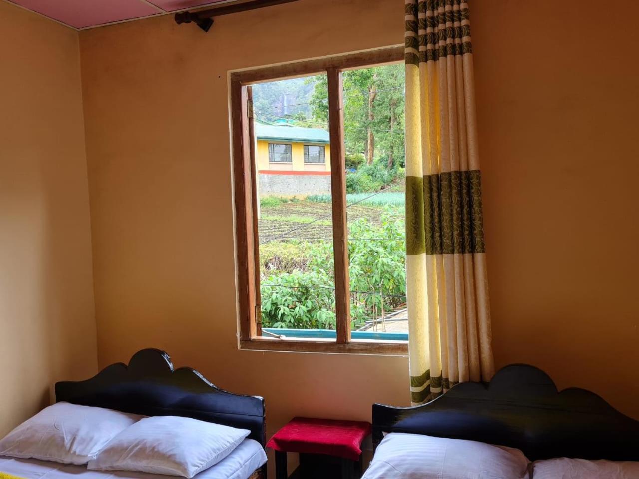 Sasru Holiday Home Nuwara Eliya Ngoại thất bức ảnh