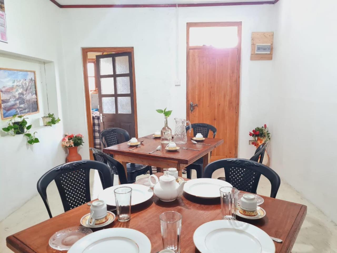 Sasru Holiday Home Nuwara Eliya Ngoại thất bức ảnh
